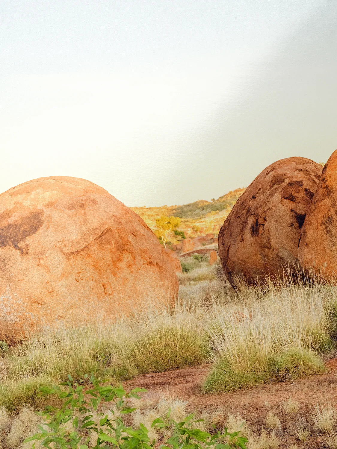 Sunrise over Karlu Karlu Devils Marbles