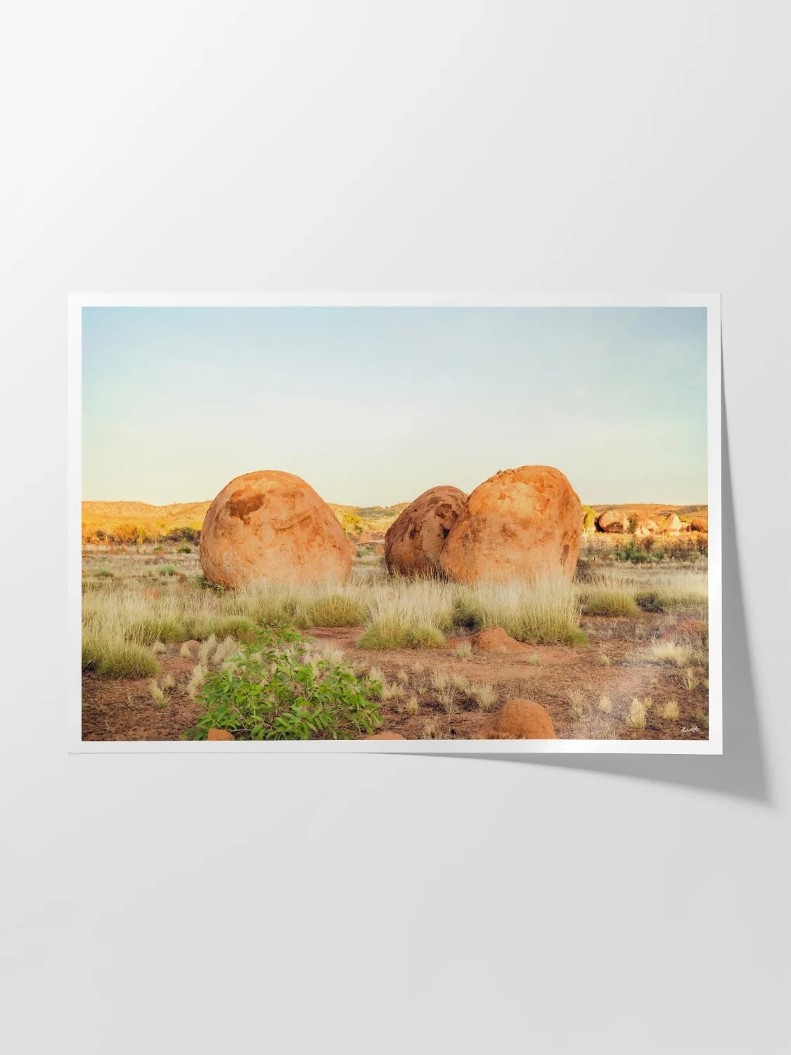 Sunrise over Karlu Karlu Devils Marbles